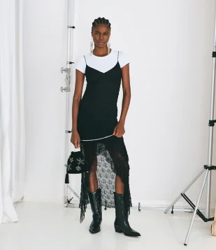 Vestido New Midi com Renda Texturizada e Alças Finas Preto