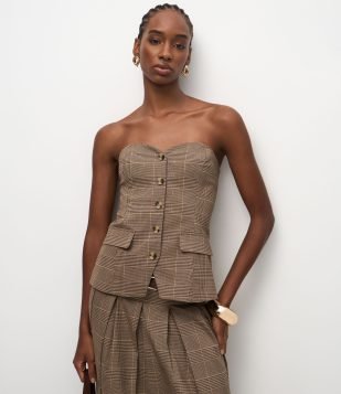 Blusa Feminina Alfaiatada Xadrez com Decote Coração Marrom