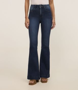 Calça Flare Jeans com Bolsos Azul