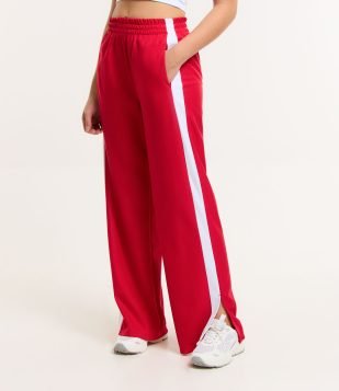 Calça Reta Esportiva com Faixa Lateral e Fenda na Barra Vermelho