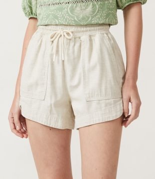 Short Runner em Algodão com Bolsos Aplicados Off White