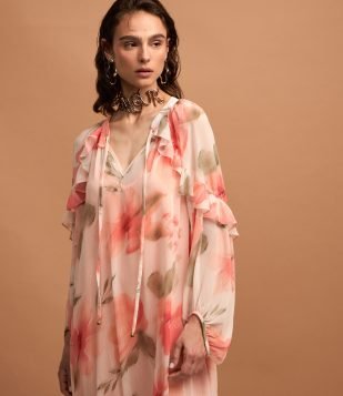 Vestido Longo em Chiffon com Manga Bufante e Estampa Floral Rosa Coral
