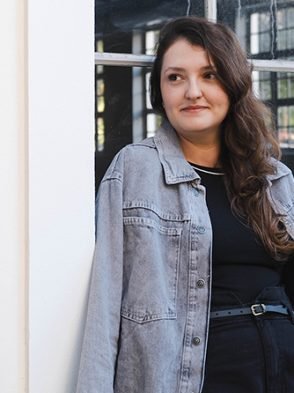De onde vem os tecidos das nossas roupas? Cristal Muniz te explica