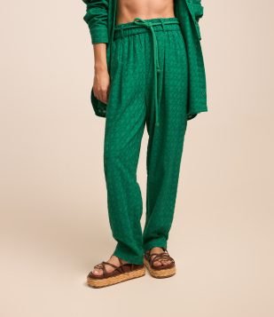 Calça Cenoura em Laise com Cinto e Detalhe de Miçangas Verde