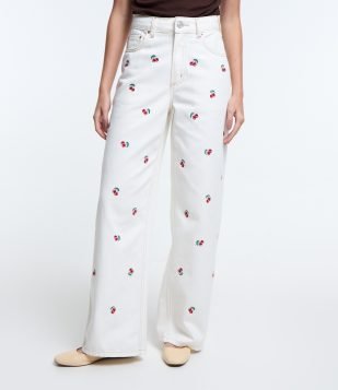 Calça Wide Leg em Sarja com Cerejas Bordadas Branco Neve 2