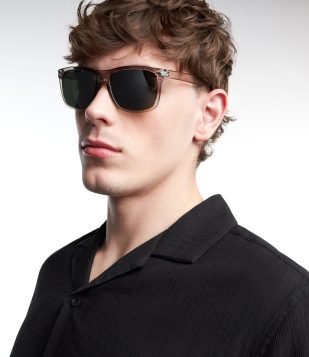 Óculos de Sol Quadrado Pequeno com Efeito Transparente e Lentes Espelhadas Cinza Claro