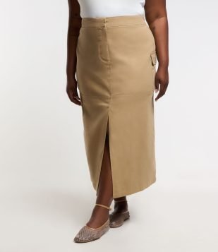 Saia Midi em Sarja com Bolsos Cargo e Fenda Frontal Curve & Plus Size Bege