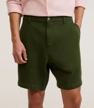 Bermuda de Alfaiataria em Viscolinho com Bolsos Verde Escuro