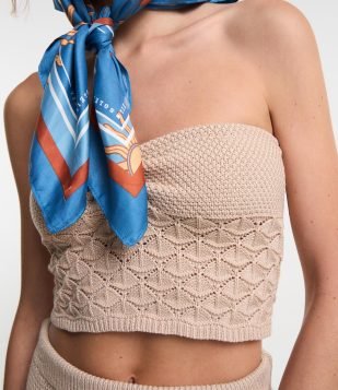 Blusa em Tricô Tomara que Caia e Franzido no Busto Bege