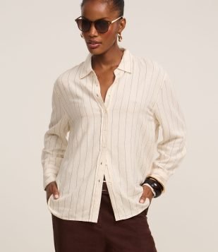 Camisa com Estampa Listras a Fio Tinto Bege