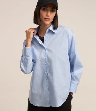 Camisa em Tricoline com Estampa Listrada em Fio Tinto Azul/Branco