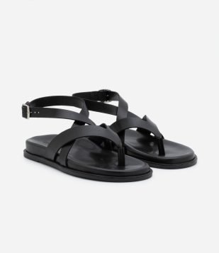 Sandália Rasteira de Dedo com Tiras Cruzadas Preto