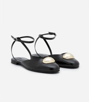 Sapatilha com Abertura e Detalhe Metálico Bold Preto