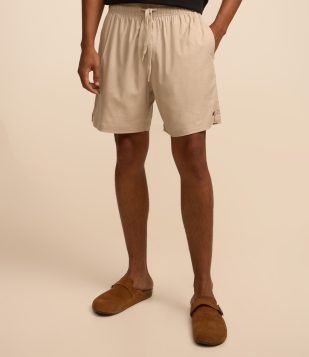 Bermuda em Tela com Cânhamo e Bolsos Bege