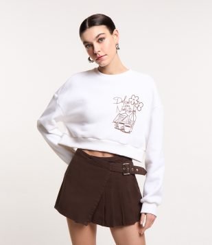 Blusão Curto em Moletom Forro Fleece com Estampa Café e Flores Branco