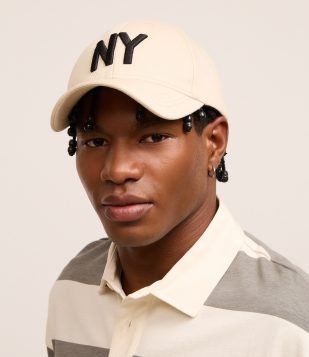 Boné Aba Curva em Algodão 06 Panel com Bordado New York Bege