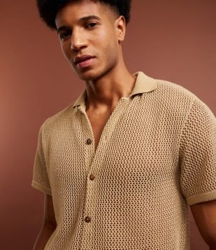Camisa Regular Texturizado com Textura Efeito Crochê Amarelo