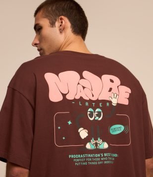 Camiseta Overboxy em Algodão com Efeito Puff com Estampa Lettering Marrom
