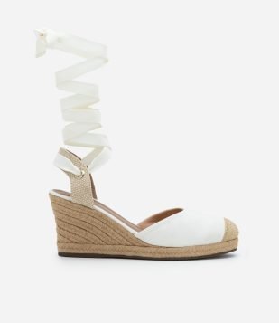 Sapato Espadrille com Amarração Ondulada Bege
