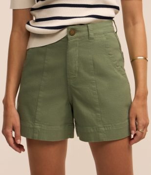 Short Cintura Alta em Sarja com Costura Aparente Verde