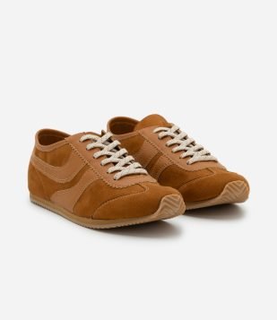 Tênis Estilo Chuteira em PU com Sola Extra Baixa Camel-AC