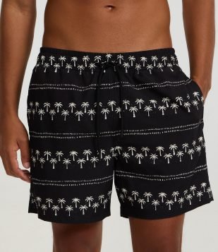 Bermuda Leve em Microfibra com Estampa de Coqueiros Preto