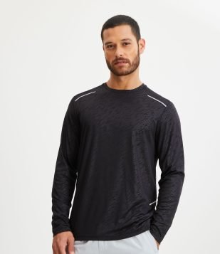 Camiseta Esportiva com Estampa Riscada com Proteção UV Preto
