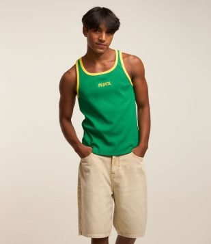 Regata Regular em Algodão com Estampa Bordada Brasil Verde