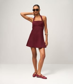 Vestido Curto com Decote Halter Neck Vermelho