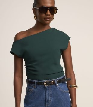 Blusa Manga Curta Assimétrica em Crepe com Drapeado na Lateral Verde