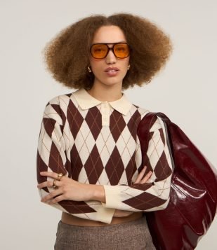 Blusa em Tricô com Botões e Estampa Xadrez Marrom