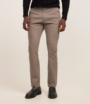 Calça Slim Básica em Sarja com Elastano Bege Acinzentado