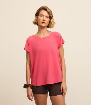 Camiseta em Microfibra com Decote Redondo Vermelho