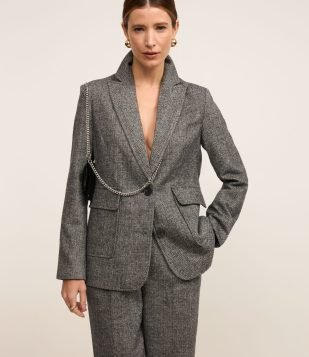 Blazer em Polivelour Quentinho com Bolsos e Espinha de Peixe Cinza