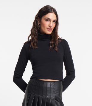 Blusa em Ribana com Gola Alta Preto
