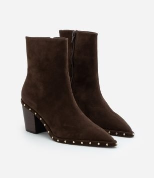 Bota Western em PU com Tachinhas na Lateral Marrom