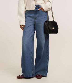 Calça Pantalona em Jeans com Cintura Alta Azul