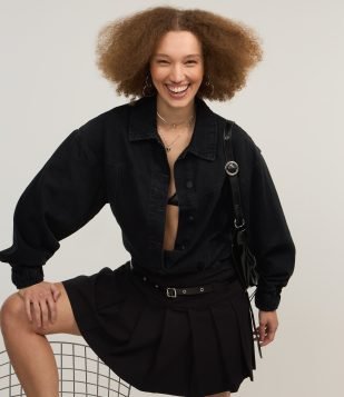 Jaqueta Oversized em Sarja com Recortes Preto