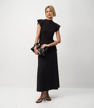 Saia Midi Evasê em Bengaline com Recorte Frontal Preto