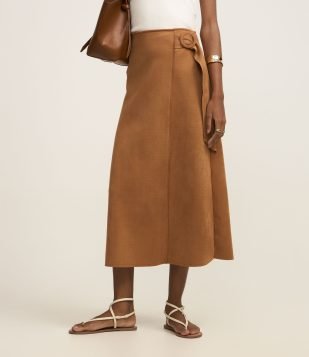 Saia Midi em Malha Suede com Detalhe Fivela Lateral Terracota