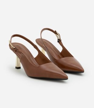 Sapato Scarpin Slingback com Salto Cromado Caramelo