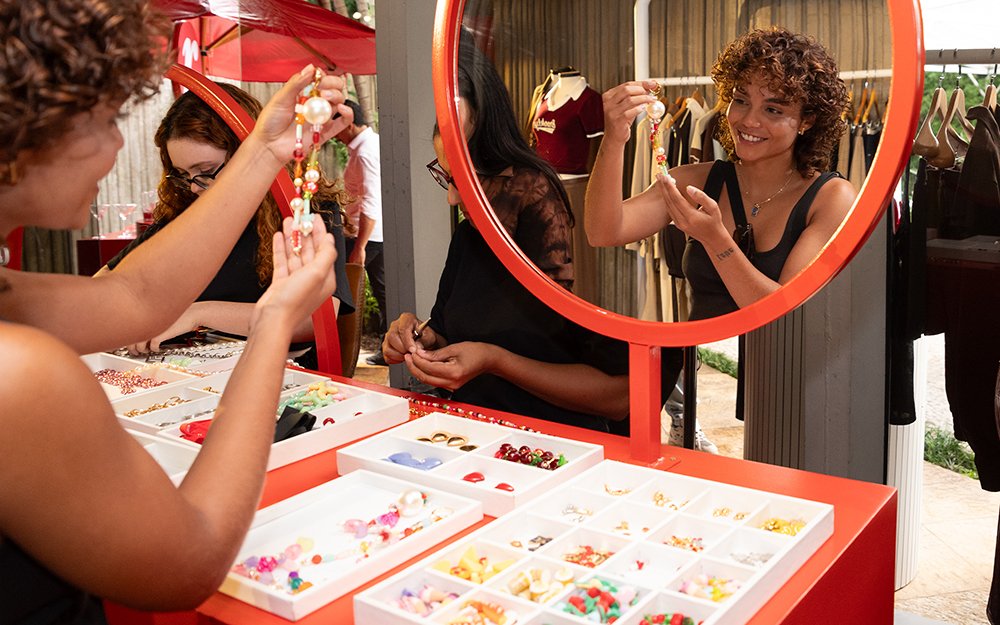 charm-bar-capa-interno