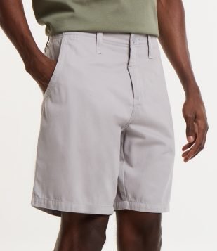 Bermuda Slim Alfaiataria em Sarja com Bolsos Cinza