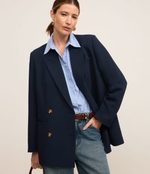 Blazer Oversized em Alfaiataria Transpassado com Botões Azul
