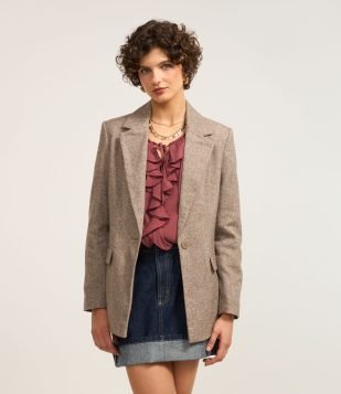 Blazer Oversized em Alfaiataria com Textura e Bolsos com Lapela Bege
