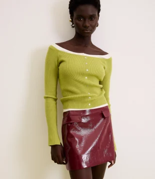 Blusa em Tricô Ombro a Ombro e Botõezinhos Frontais Verde