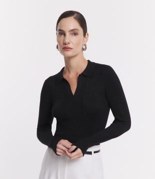 Blusa em Viscose com Gola V e Lapela Preto