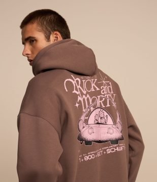 Blusão Balloon em Moletom com Estampa Rick and Morty Marrom