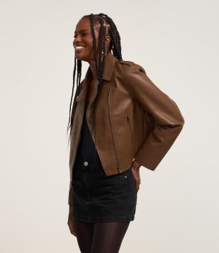Jaqueta Biker Regular em PU com Zíper e Bolsos Marrom