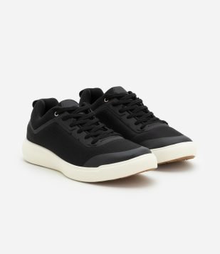 Tênis Casual Sintético com Recortes Preto